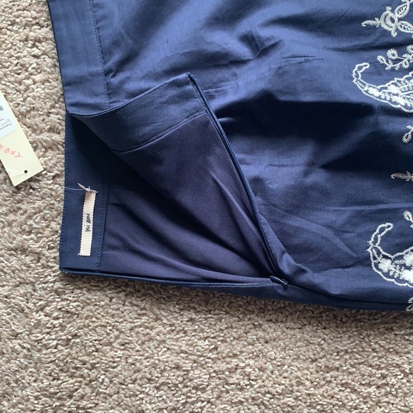 NWT Francesca’s skirt - Picture 3 of 4